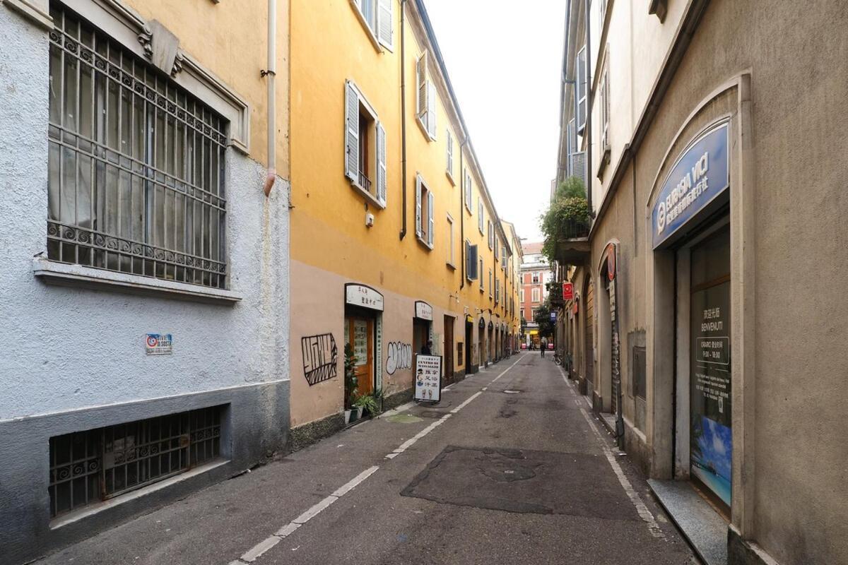 Charming In The Heart Of China Town * Milan